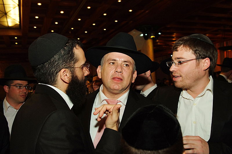 ענבי הגפן: צפו בחתונת משפחת לאופר