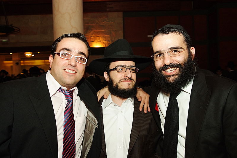 ענבי הגפן: צפו בחתונת משפחת לאופר