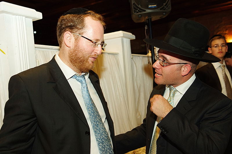 ענבי הגפן: צפו בחתונת משפחת לאופר