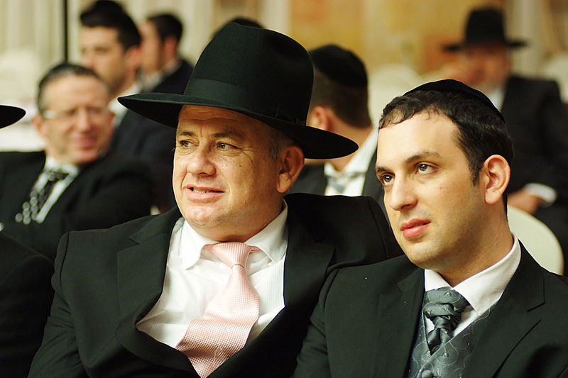 ענבי הגפן: צפו בחתונת משפחת לאופר