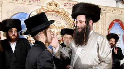 האב והבן שנכנס לעול תומ"צ.