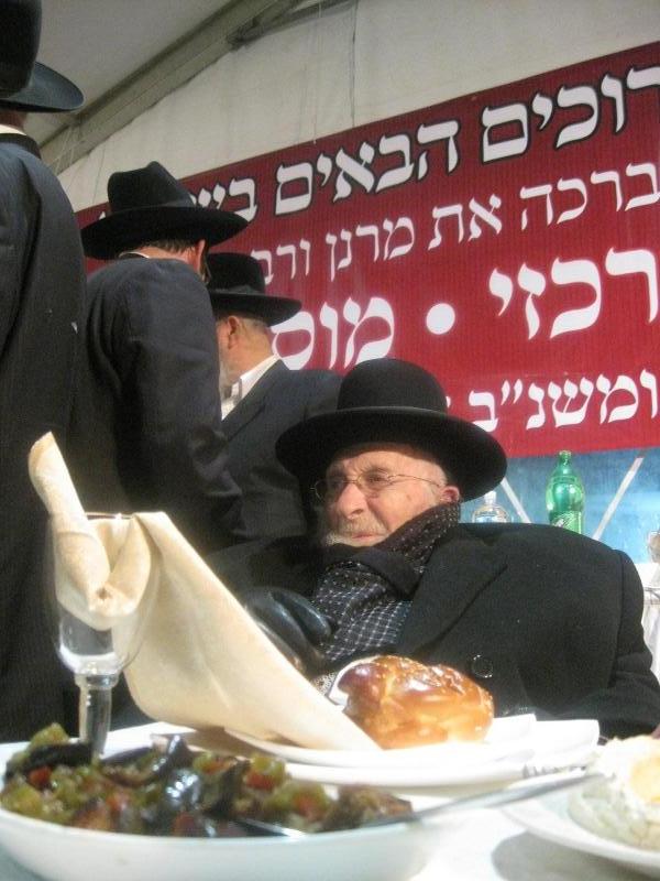 בושה: מנסים לפגוע בכבוד התורה