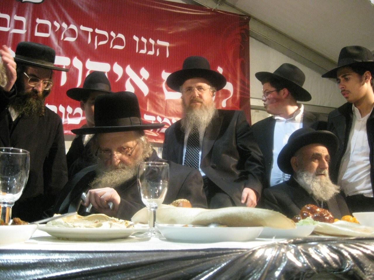 בושה: מנסים לפגוע בכבוד התורה