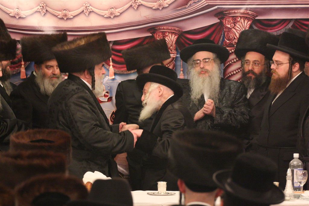 תמונות: הכנסת ס"ת בויז'ניץ ארה"ב