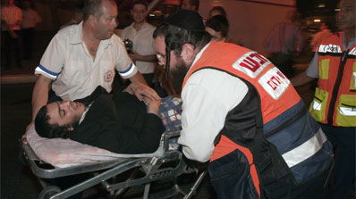 חרדי שנפצע בהפגנות האם בירושלים.