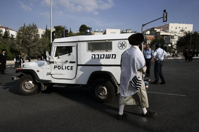 המשטרה הפעילה אלימות כלפי הגאב"ד, הגרי"ט וייס