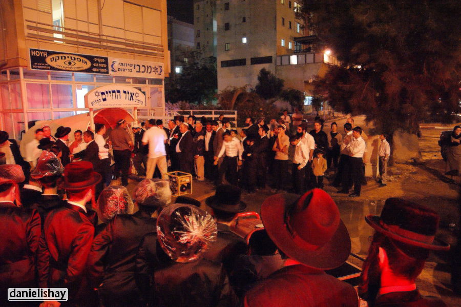 בשל הגשמים: בית הכנסת הוצף מים