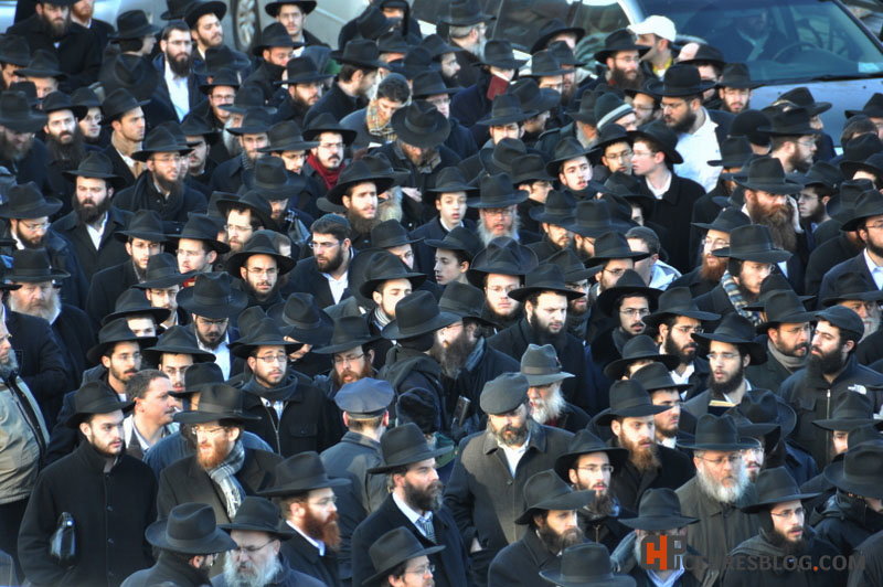 קורע לב: הלוויה לבן 9 שנהרג בתאונה