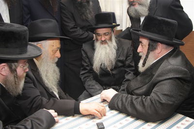 ה´חוזר´ של חב"ד בסבב אצל אדמו"רים