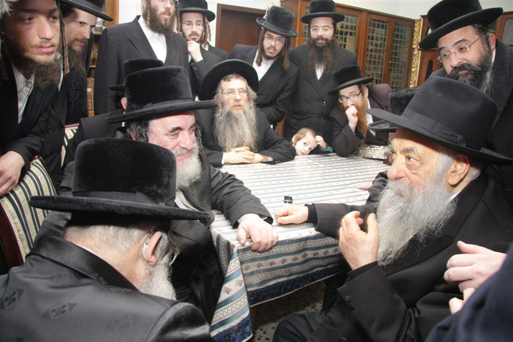 ה´חוזר´ של חב"ד בסבב אצל אדמו"רים