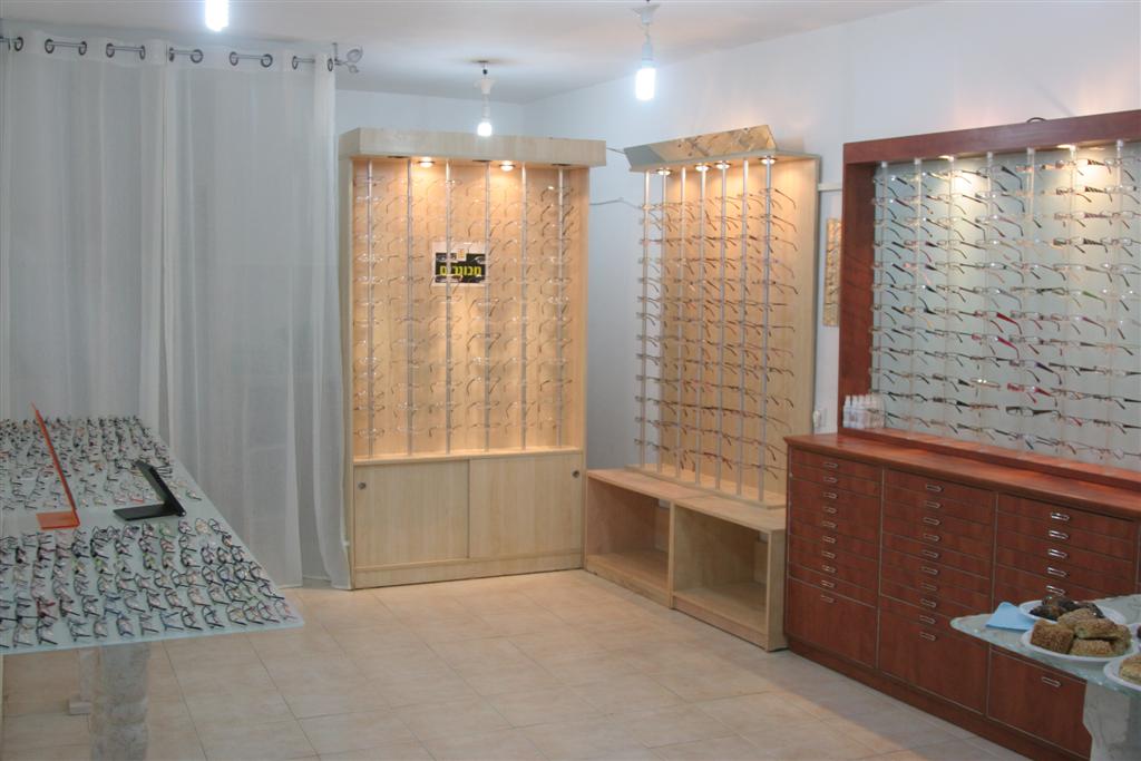 אשדוד: האדמו"ר חנך את סניף רשת האופטיקה "280"