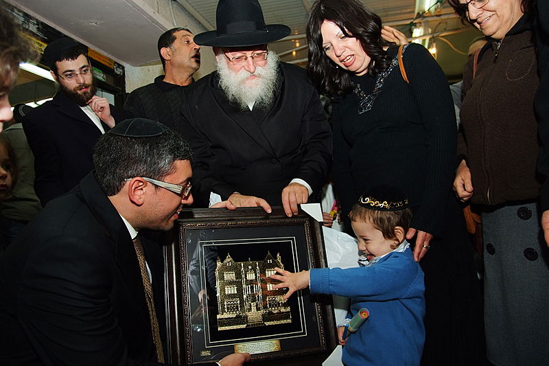 גלריית ענק: מוישי חגג בהכנסת ס"ת