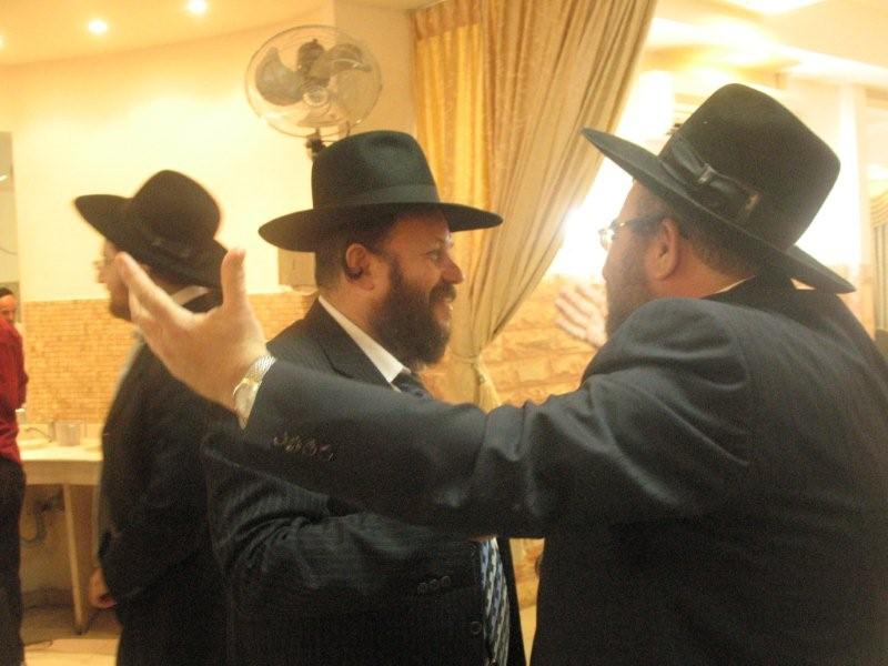 רבנים ועסקנים בשמחת מזכה הרבים