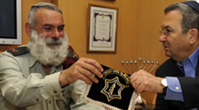 הרבצ"ר ושר הביטחון.