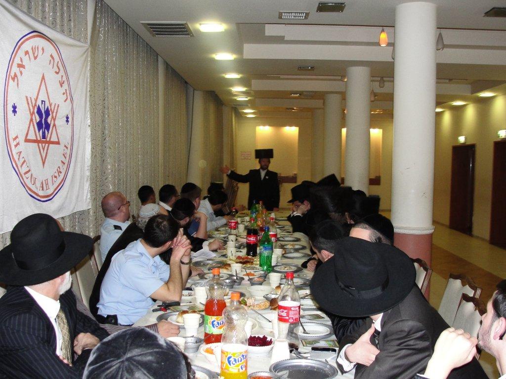 במרכז חגיגת ט"ו בשבט של "הצלה ישראל": המתנדב מהאיטי