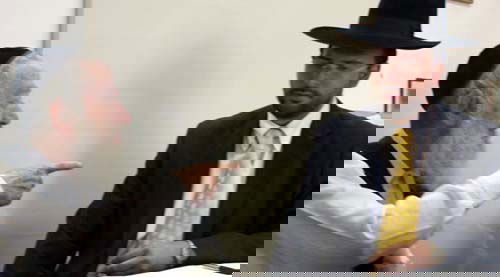 הרב בלוי וללום.