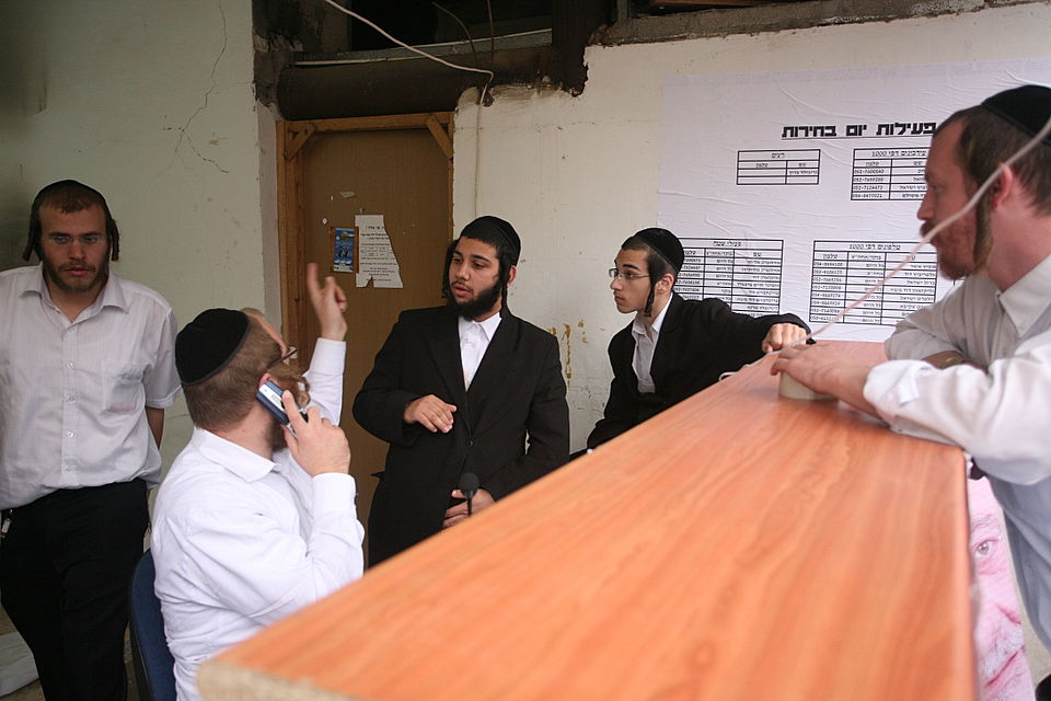 הקרב על הקול החרדי: רחובות בוחרת ראש-עיר