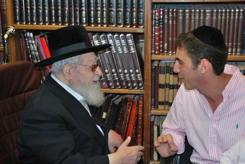 התמונות האחרונות: הזוג סאבא והתינוקת אצל הגר"ע