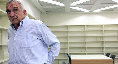 מאוכזב. אהרונוביץ (