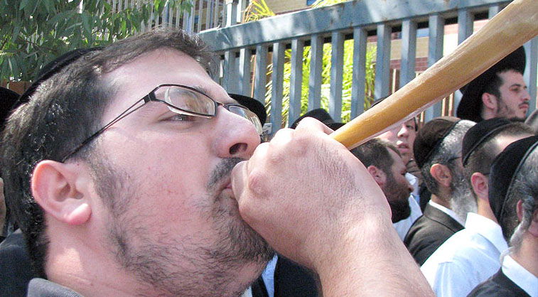 תומכי בניזרי בשערי מעשיהו.