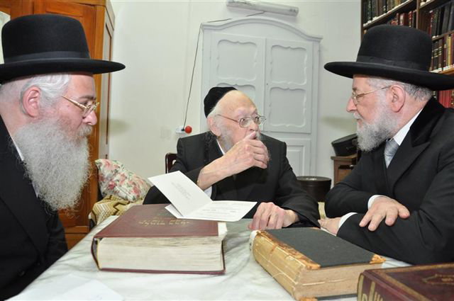 הרב לאו ובנו אצל הגרי"ש אלישיב