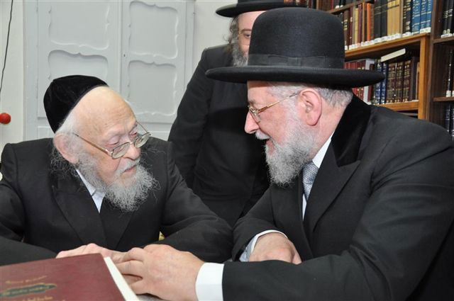 הרב לאו ובנו אצל הגרי"ש אלישיב