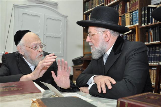 הרב לאו ובנו אצל הגרי"ש אלישיב
