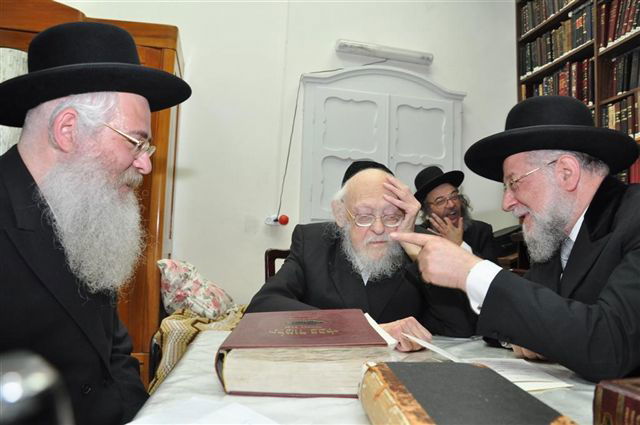 הרב לאו ובנו אצל הגרי"ש אלישיב