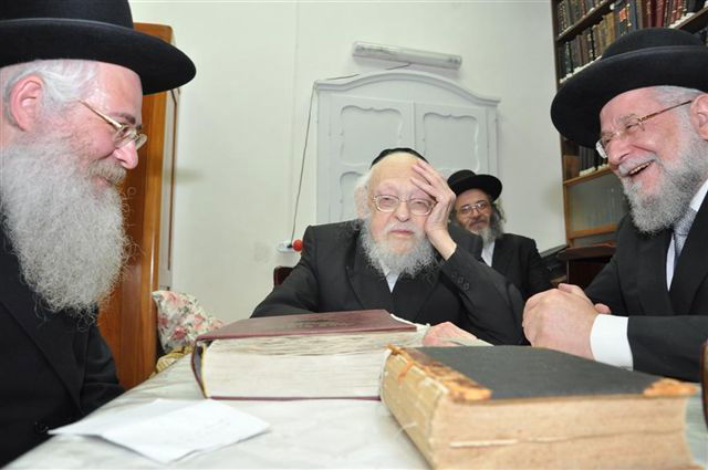 הרב לאו ובנו אצל הגרי"ש אלישיב