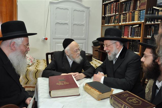 הרב לאו ובנו אצל הגרי"ש אלישיב