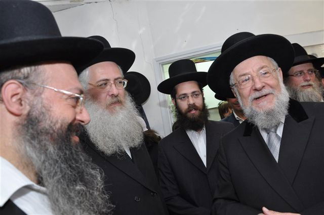 הרב לאו ובנו אצל הגרי"ש אלישיב