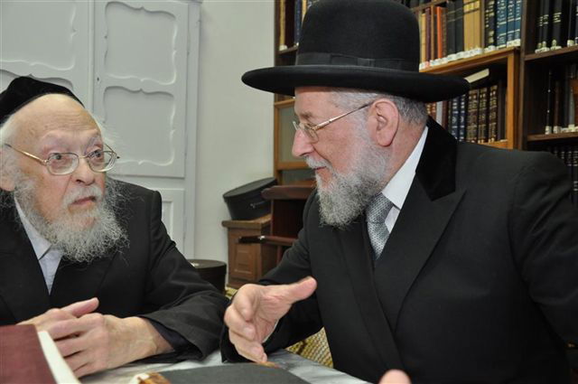 הרב לאו ובנו אצל הגרי"ש אלישיב