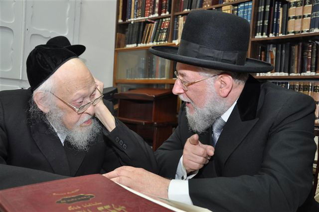 הרב לאו ובנו אצל הגרי"ש אלישיב