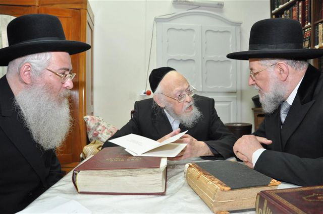 הרב לאו ובנו אצל הגרי"ש אלישיב