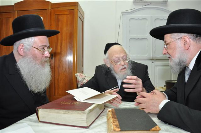 הרב לאו ובנו אצל הגרי"ש אלישיב