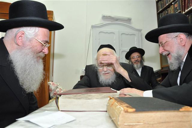 הרב לאו ובנו אצל הגרי"ש אלישיב