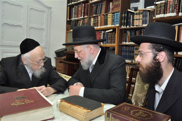 הרב לאו ובנו אצל הגרי"ש אלישיב