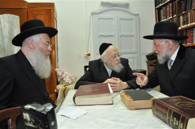 הרב לאו ובנו אצל הגרי"ש אלישיב