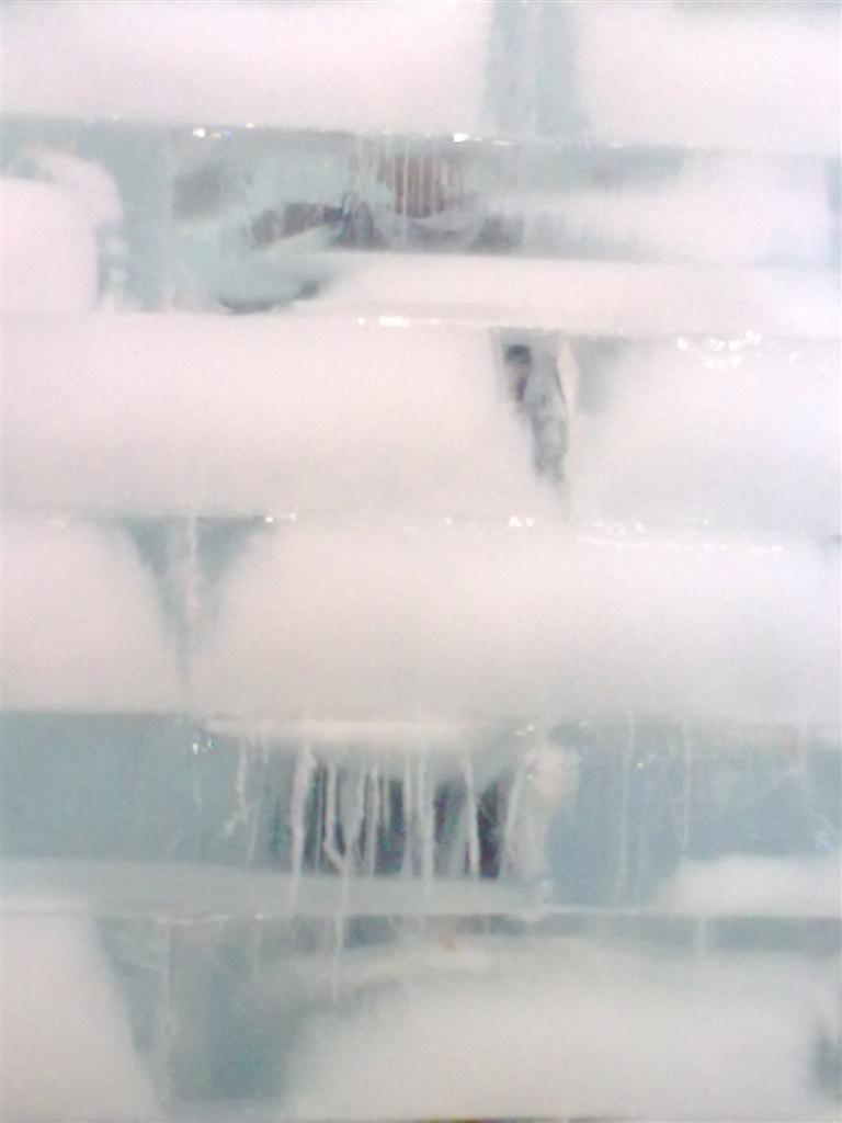 להסתכל לטירוף בעיניים: 'כיכר' בכי-קר