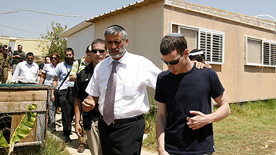 השר ישי בהתיישבות.