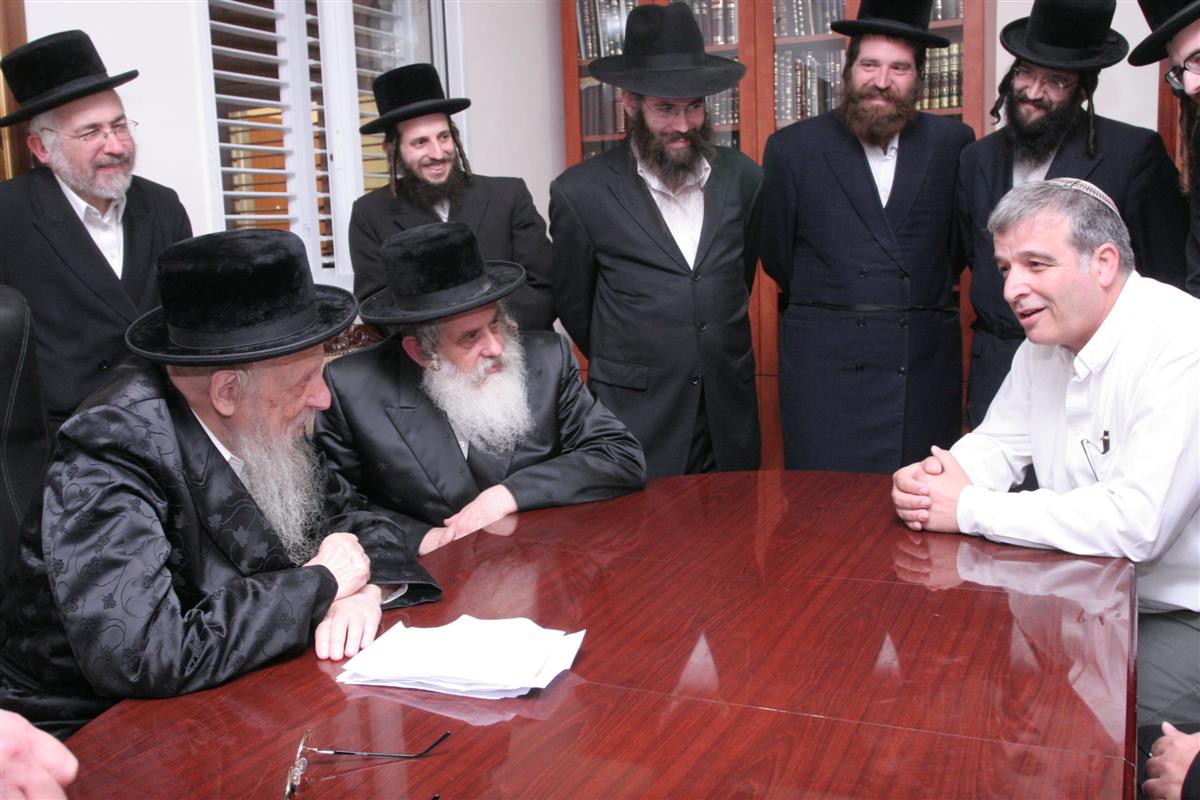 כ"ק האדמו"ר מסערט ויז´ניץ בתל ציון