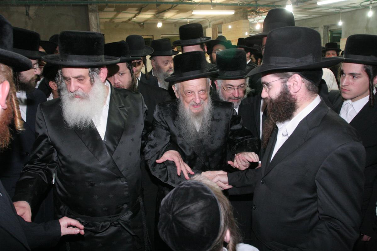 כ"ק האדמו"ר מסערט ויז´ניץ בתל ציון