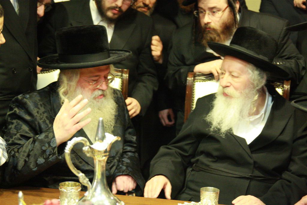 האדמו"ר מגור בביקור מיוחד בבית האדמו"ר ממונקאטש