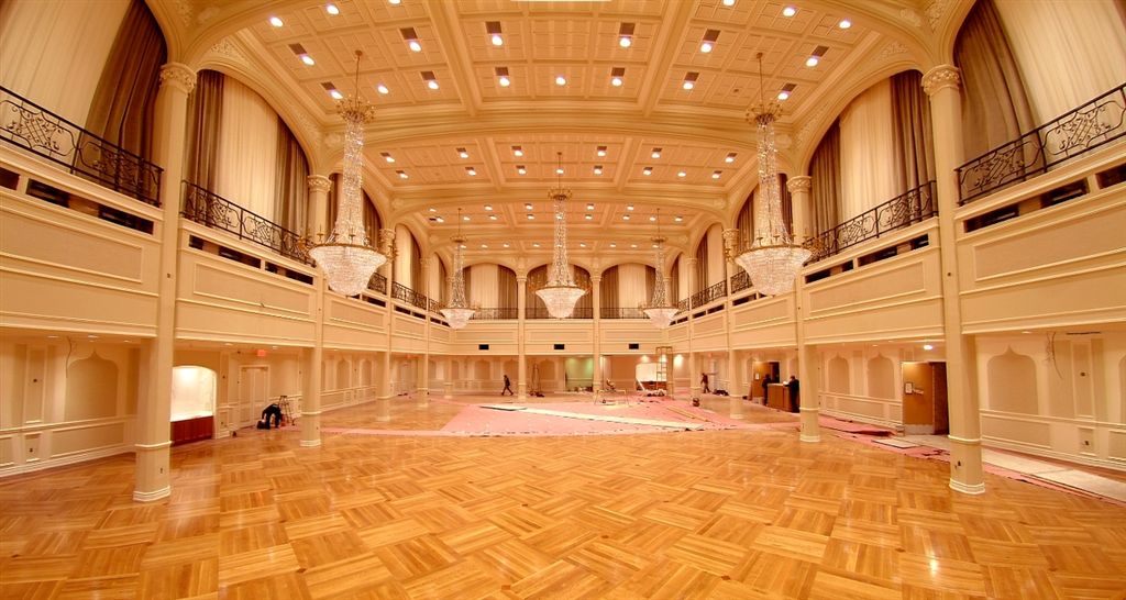 אולם הפאר שבנה האדמו"ר מסאטמר