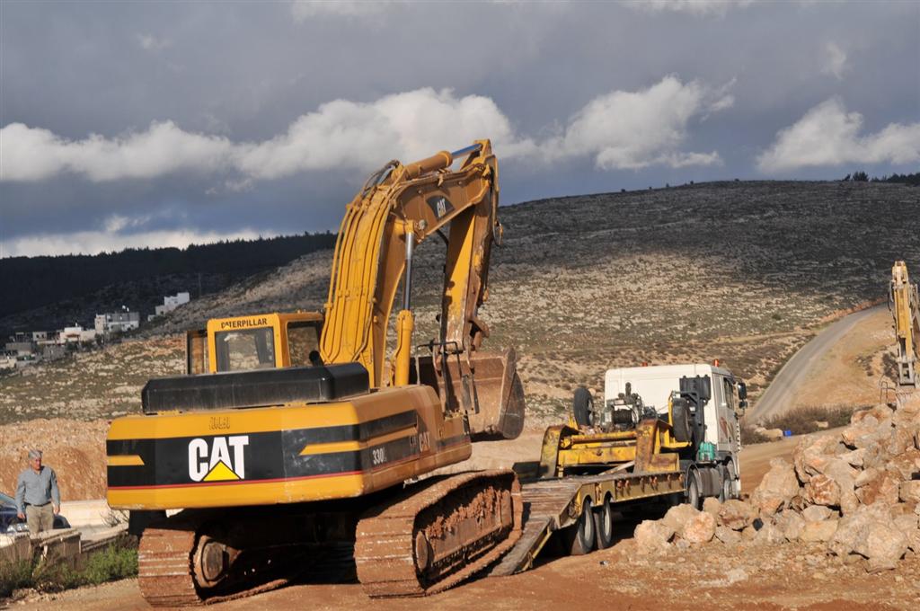 צפו בתיעוד: הקפאת הבניה בביתר הביאה לעימות אלים