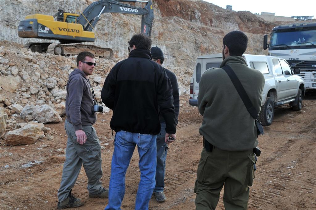צפו בתיעוד: הקפאת הבניה בביתר הביאה לעימות אלים