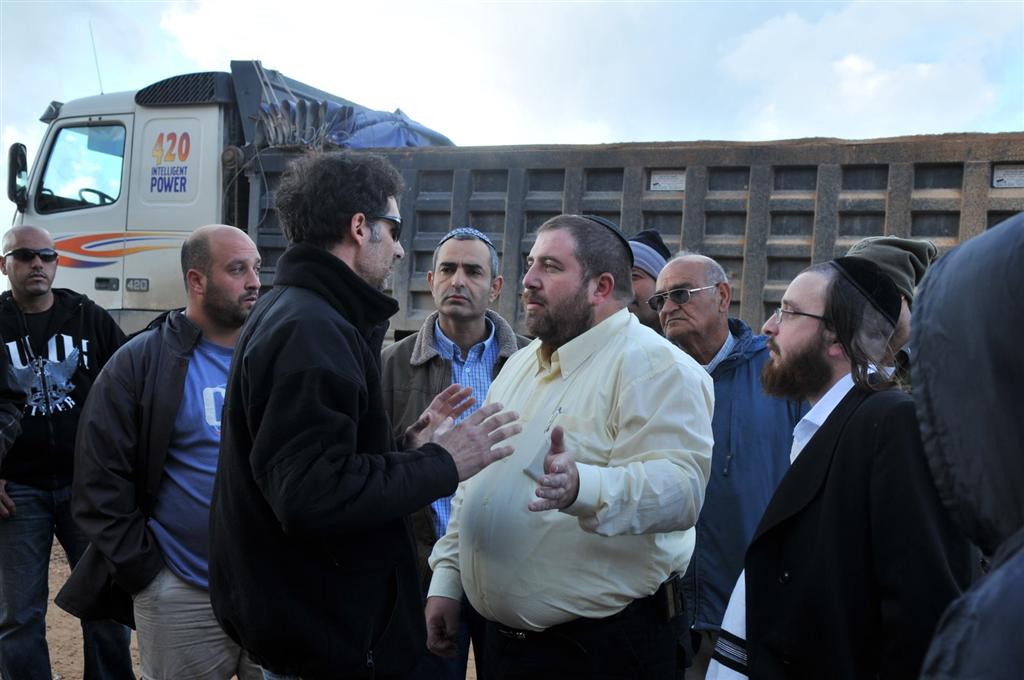 צפו בתיעוד: הקפאת הבניה בביתר הביאה לעימות אלים