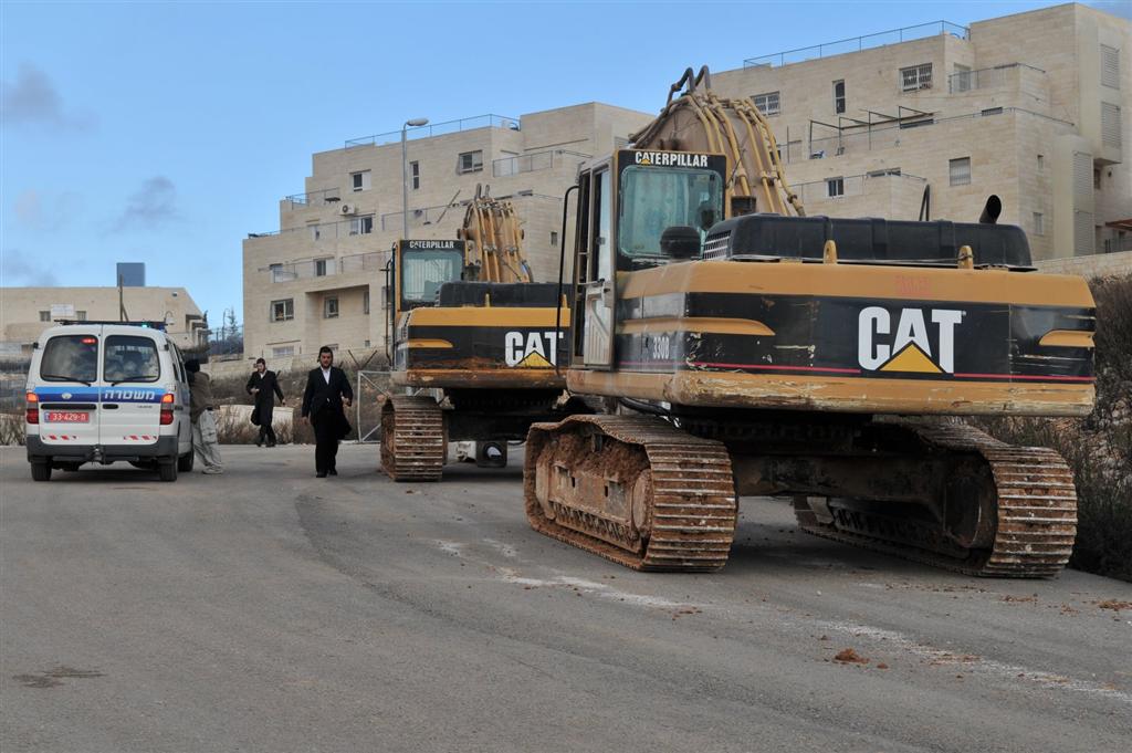 צפו בתיעוד: הקפאת הבניה בביתר הביאה לעימות אלים