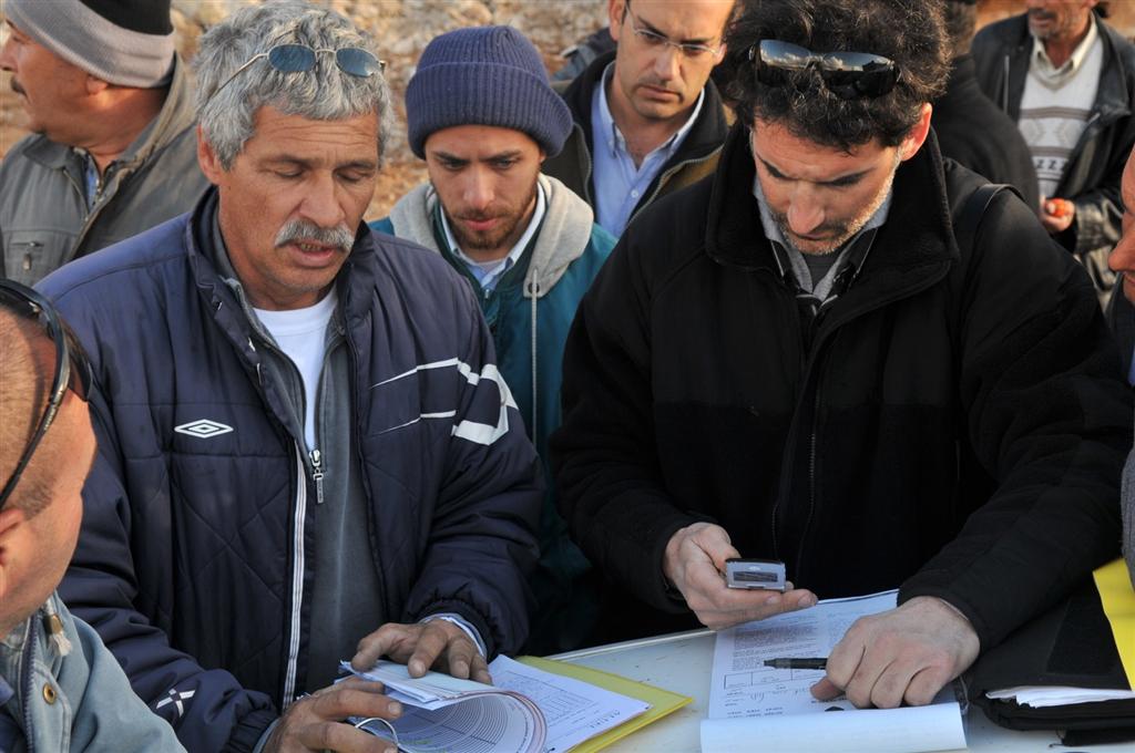 צפו בתיעוד: הקפאת הבניה בביתר הביאה לעימות אלים