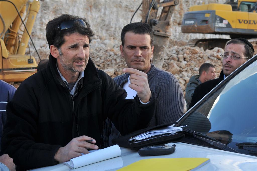 צפו בתיעוד: הקפאת הבניה בביתר הביאה לעימות אלים